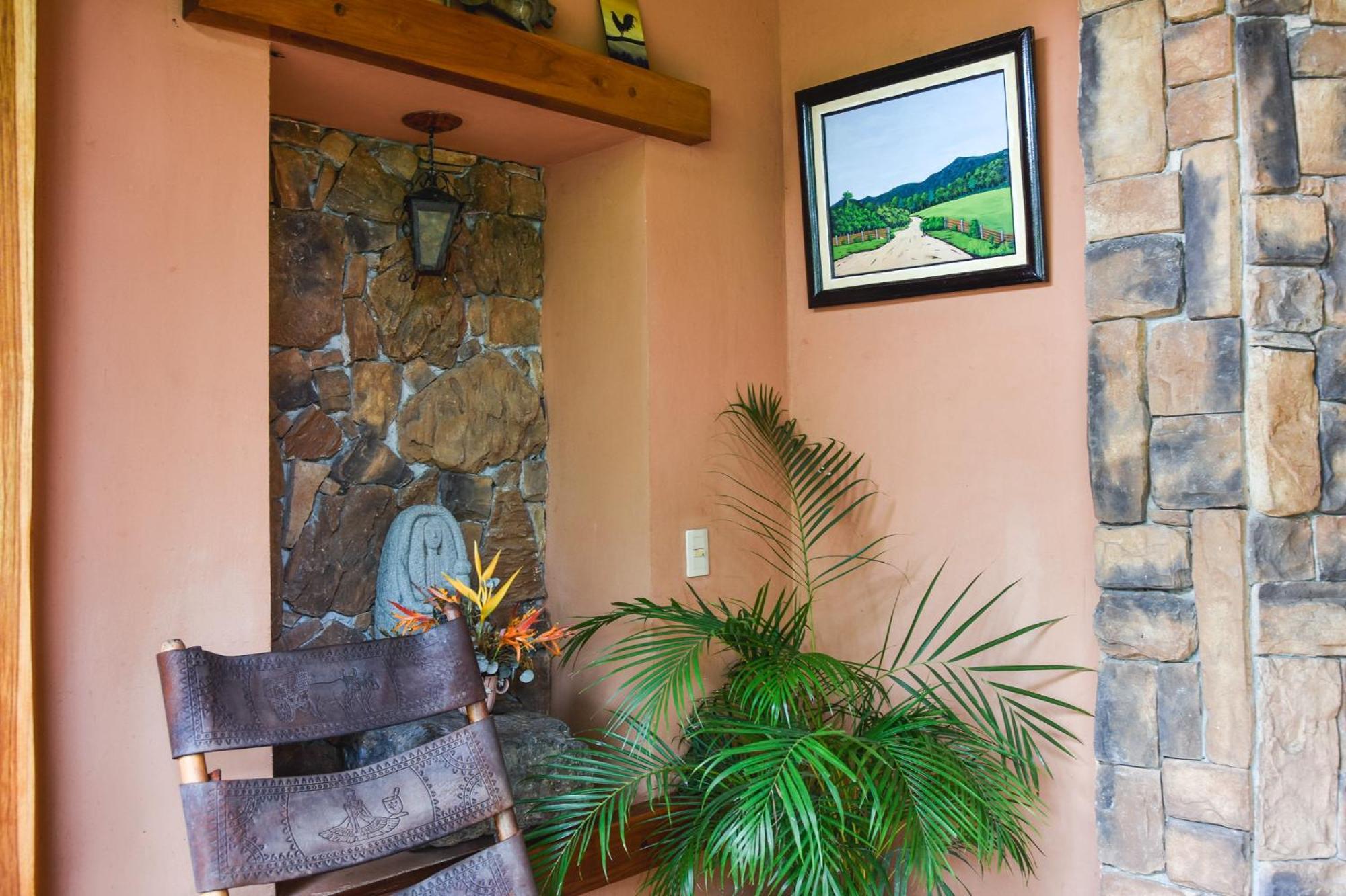 Casa Cora Bed And Breakfast Carmona Екстер'єр фото